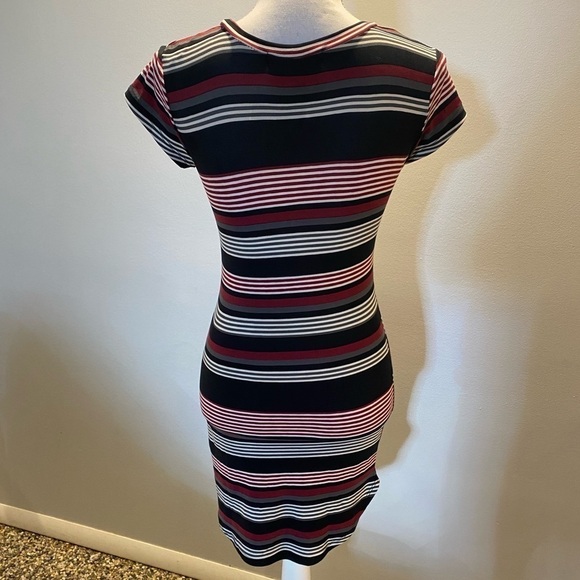 {Derek Heart} fitting t-shirt dress - Picture 2 of 3